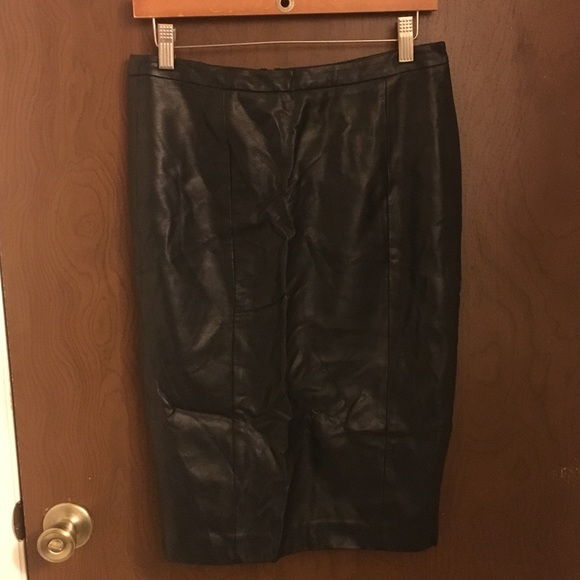 Black Vegan Leather Full Zip Back Pencil Skirt - Picture 4 of 6